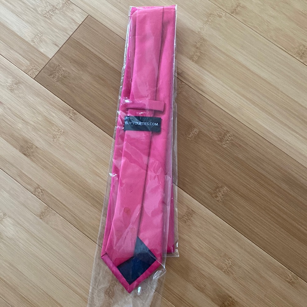 Pink mens tie